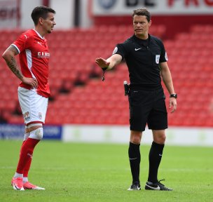 Main image for Darren to return to Premier League