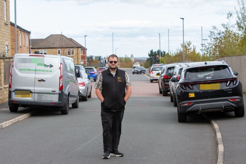 DOUBLE PARKING: Residents on Assembly way Broadway are upset at parents parking outside there homes at end of school hours. Picture Shaun Colborn PD094536