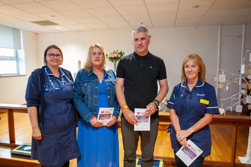 Hospital donor staff with Jon and Helena Dale