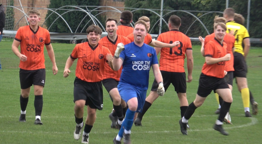 Main image for Wombwell Main 'keeper Priestley nets 96th-minute leveller