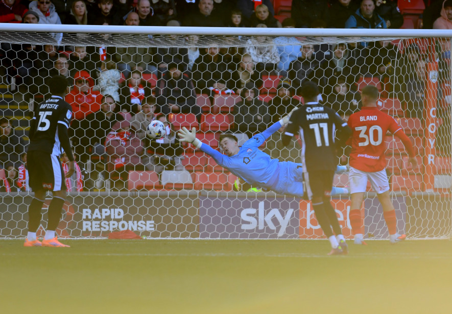 Main image for Reds lose to Rotherham at Oakwell for first time in half a century