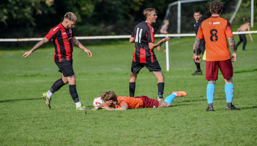 Main image for Dodworth come back to draw