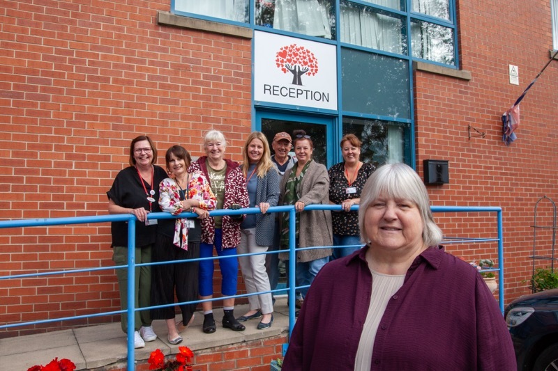 POB NOMINEE: Linda Pattison and her team. PD094484 Picture Shaun Colborn