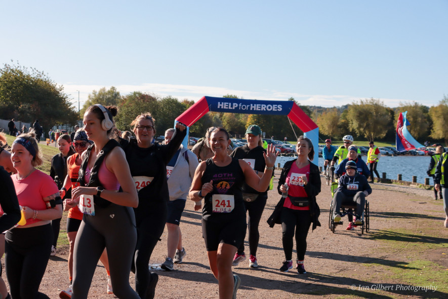 Main image for Pro cyclist wins Manvers charity run