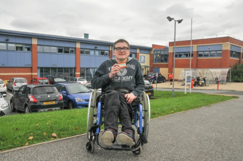 Main image for College student in world record attempt