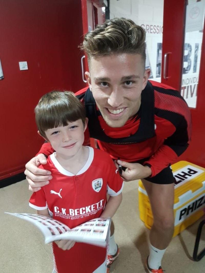Main image for Riley leads Reds out at Oakwell