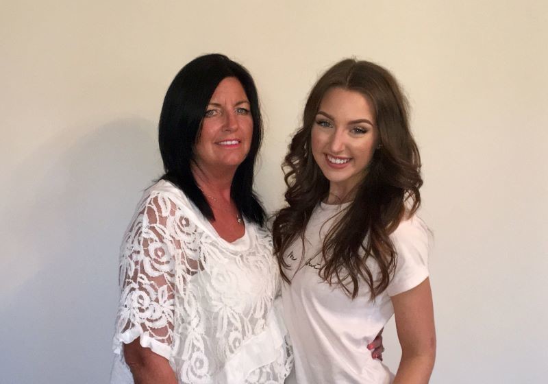 Main image for Mum raises money for Manchester terror fund
