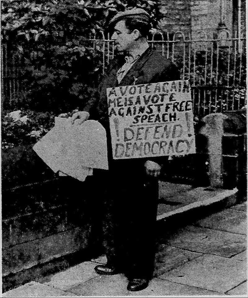 Main image for Glancing Back: 1960