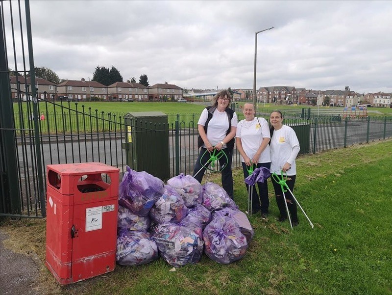Main image for Volunteers blast litterbugs’ behaviour