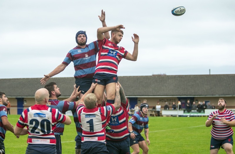 Action from Shaw Lane were Barnsley took on Rotherham rufc, with Barnsley losing by just one point, with a chance to win in the final minute. Picture Shaun Colborn PD092521