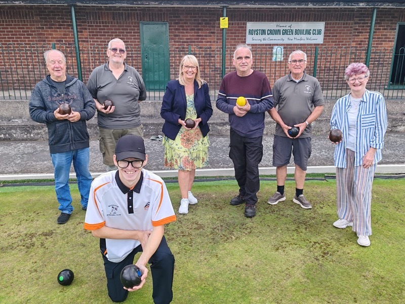 SPECIAL VISIT: Royston councillors were at the bowling club recently.