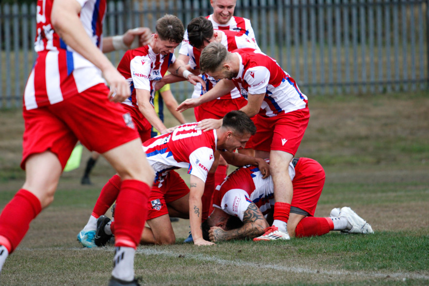 Main image for Dearne and Bridge flying high after winning weeks
