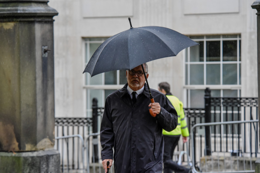 Image for Hundreds turn out to say goodbye to Dickie Bird