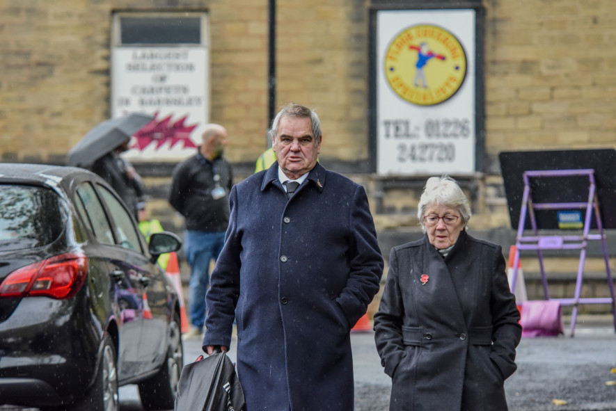 Image for Hundreds turn out to say goodbye to Dickie Bird