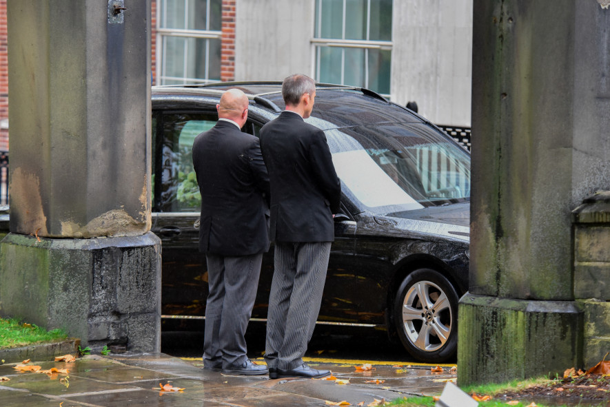 Image for Hundreds turn out to say goodbye to Dickie Bird