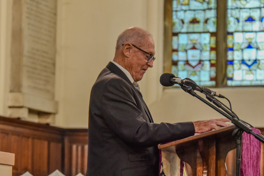 Image for Hundreds turn out to say goodbye to Dickie Bird