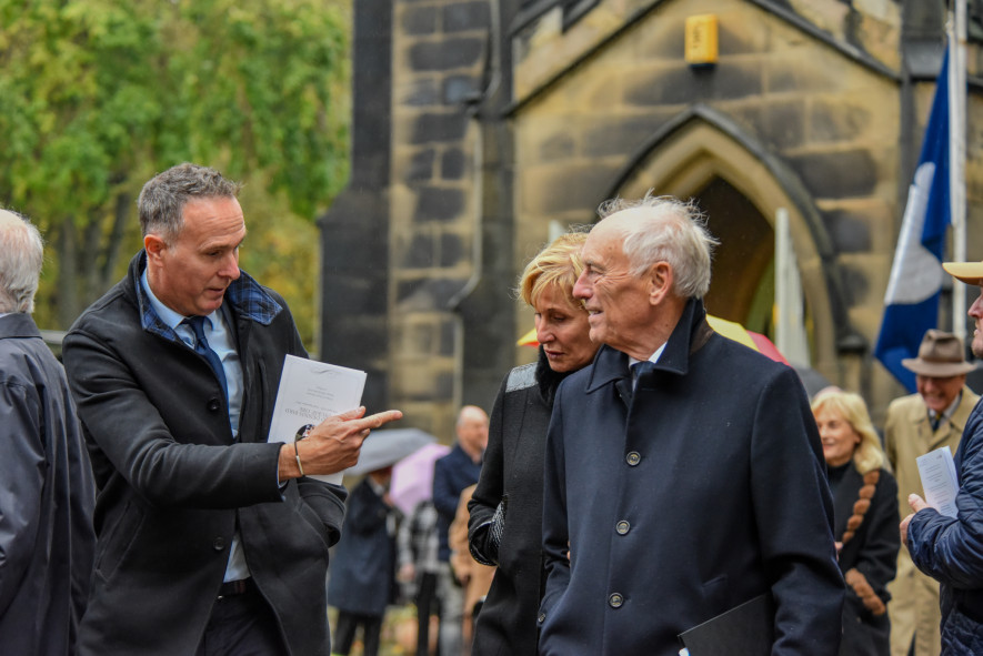 Image for Hundreds turn out to say goodbye to Dickie Bird