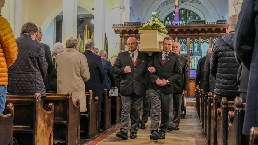 Image for Hundreds turn out to say goodbye to Dickie Bird