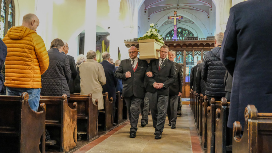 Image for Hundreds turn out to say goodbye to Dickie Bird